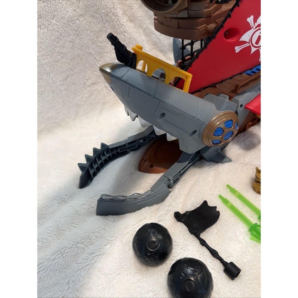 Fisher Price Imaginext Shark Bite Pirate Ship Pirates & accessories - Picture 4 of 8